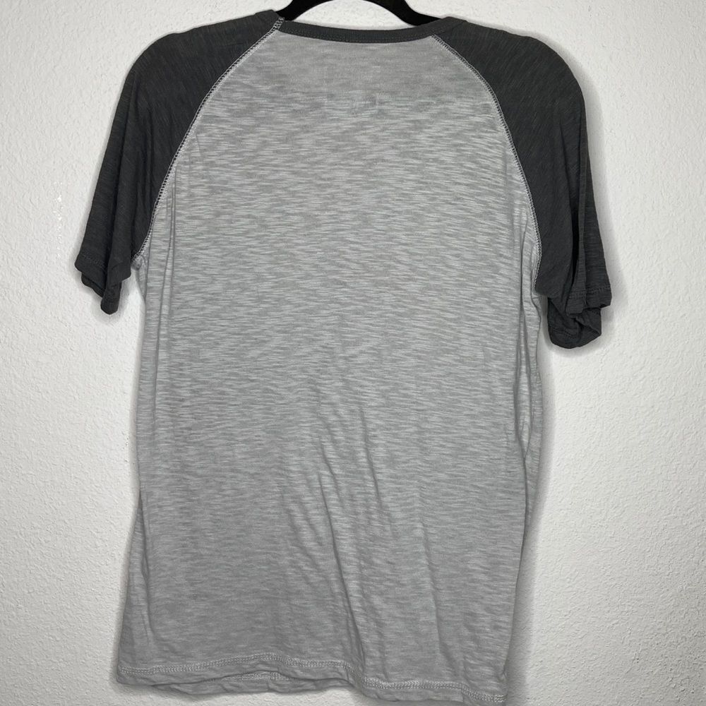 Dikotomy Shirt - Picture 3 of 5